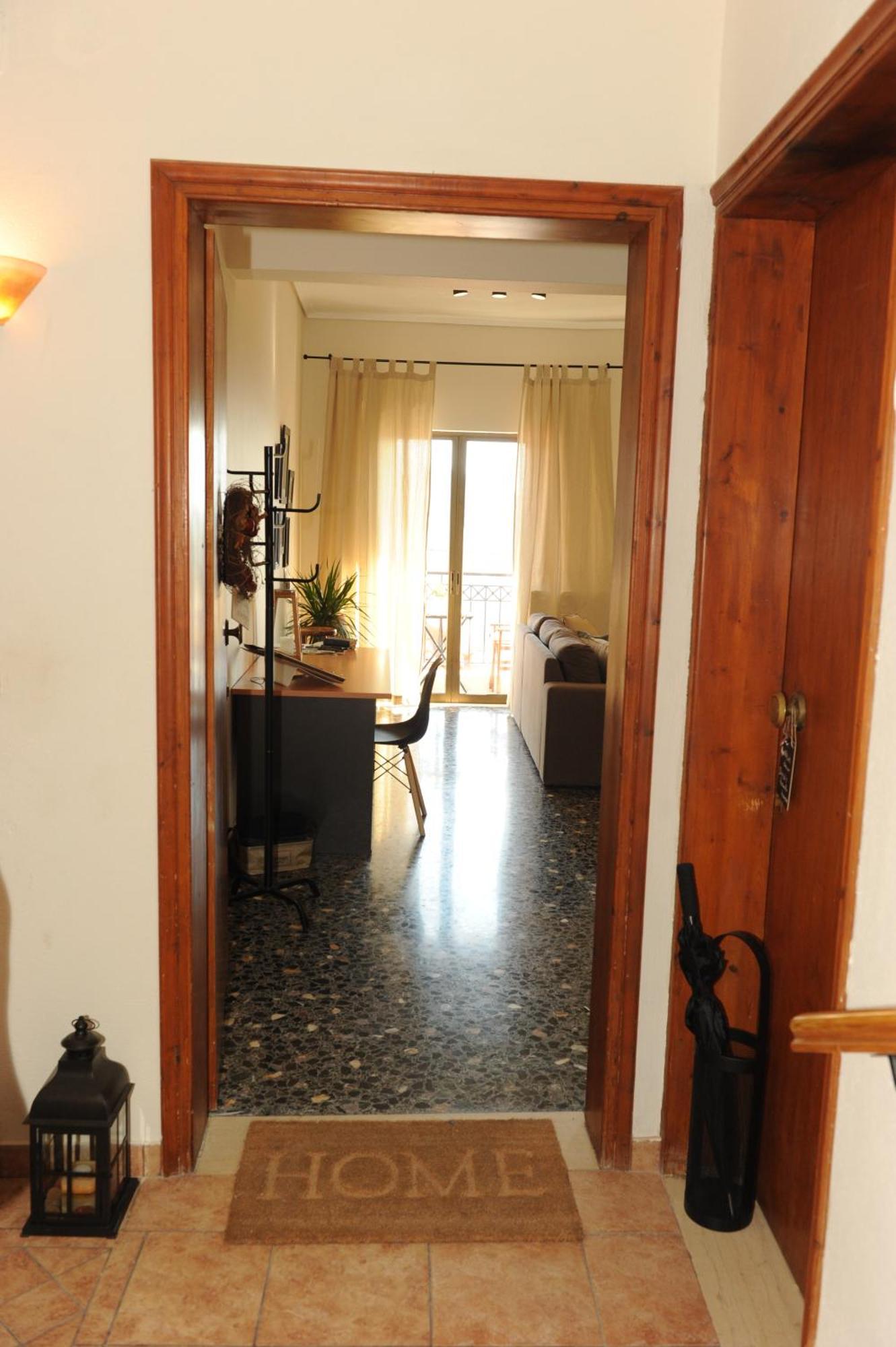 Delphic Moments - Sunny App 3Br, 2Ba With View Apartment Exterior photo